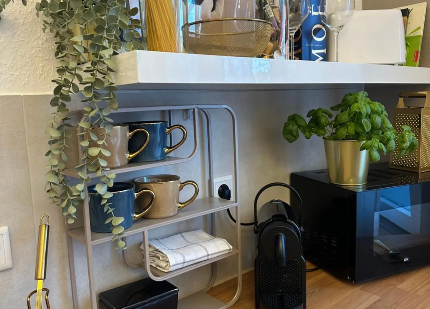 Premium-Apartment Im Duisburger Sueden, Naehe Duesseldorf Flughafen & Messe, Komplett Ausgestattetes Apartment Mit Modernen Altbau-Flair Germany