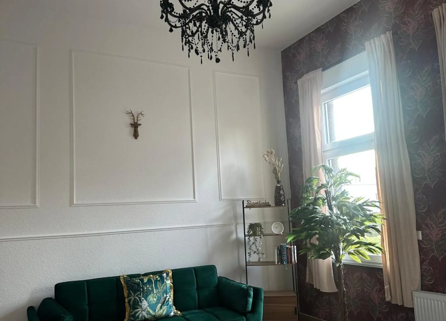 Premium-Apartment Im Duisburger Sueden, Naehe Duesseldorf Flughafen & Messe, Komplett Ausgestattetes Apartment Mit Modernen Altbau-Flair 0*, Duisburg