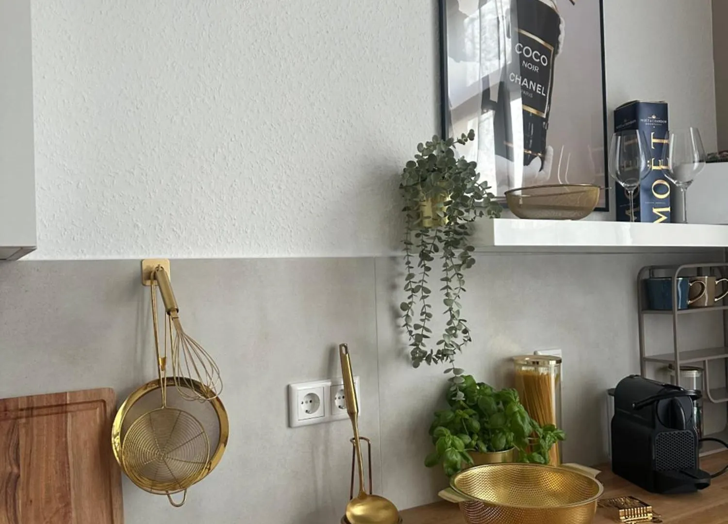 Premium-Apartment Im Duisburger Sueden, Naehe Duesseldorf Flughafen & Messe, Komplett Ausgestattetes Apartment Mit Modernen Altbau-Flair 0*, Duisburg